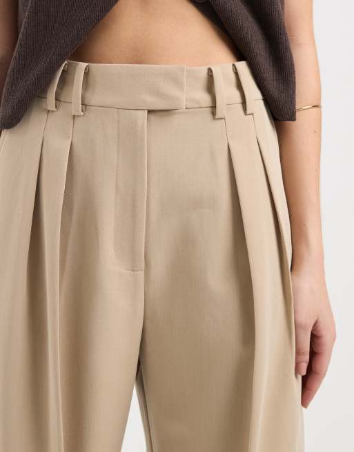 ASOS DESIGN – Elegante Hose in Steinbeige mit weitem Bein und Bundfalten, 3 von 5