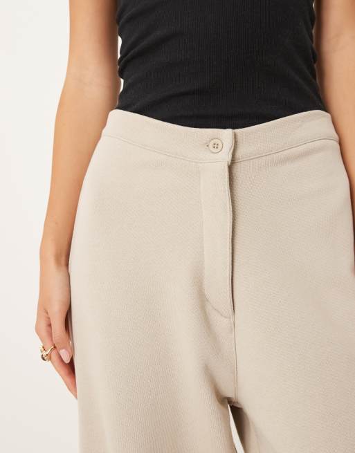 ASOS DESIGN – Elegante Jogginghose in Steinbeige mit Knopfdetail, Kombiteil, 3 von 5