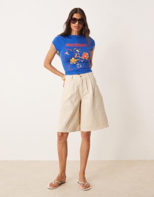 ASOS DESIGN - Elegante Jorts in Knochenweiß mit Bundfalten und hohem Bund
