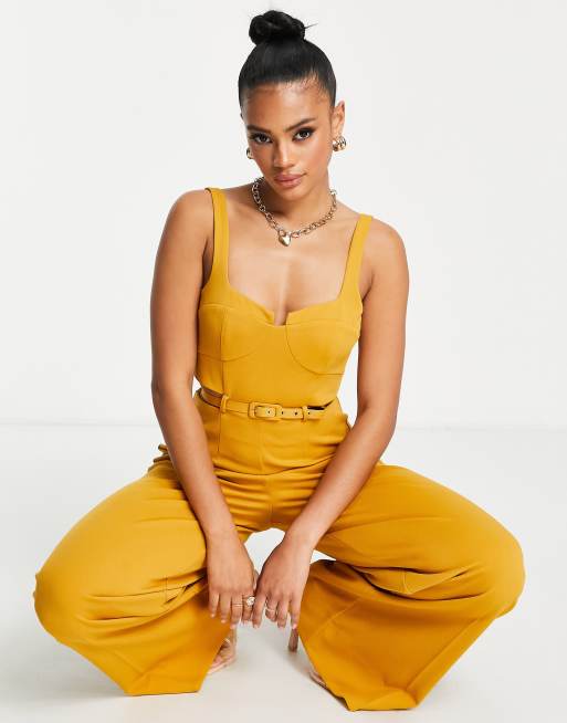 ASOS DESIGN - Elegante korset-jumpsuit met uitsnijding en riem in mosterdgeel, 4 van 4