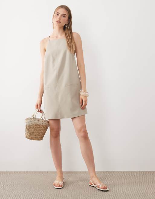 ASOS DESIGN - Elegante mini jurk met lage rug in stone, 2 van 4