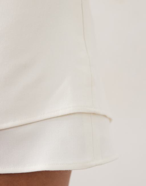 ASOS DESIGN - Elegante mini skort met overslag aan de voorkant in crème, 5 van 5