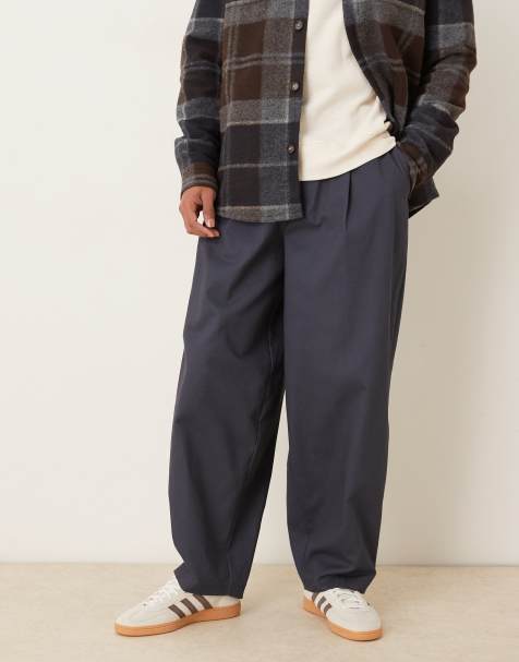 ASOS DESIGN - Elegante og kraftige marineblå bukser i 100% bomuld med brede barrel-ben - view 1