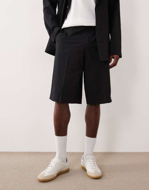 ASOS DESIGN – Elegante Oversize-Bermudashorts aus Seersucker in Schwarz, Kombiteil, 2 von 5