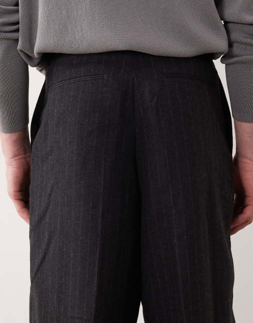 ASOS DESIGN - Elegante oversized bermudashort met wollook in antracietgrijs met krijtstreep, 5 van 5