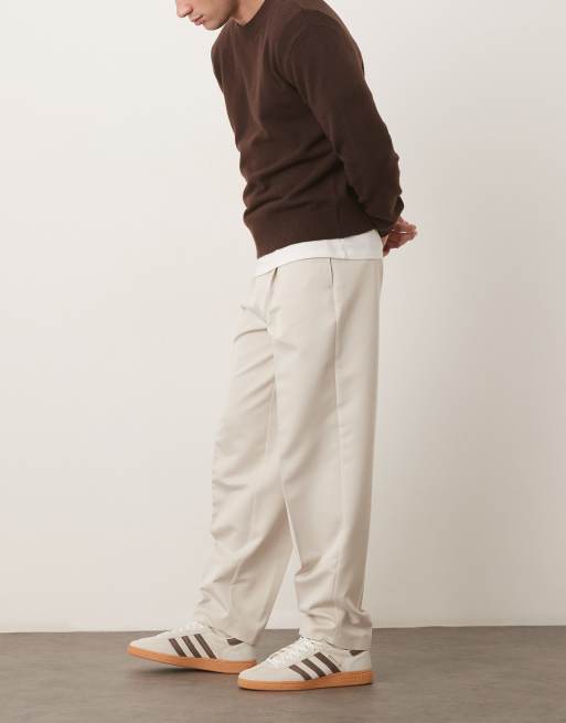 ASOS DESIGN - Elegante oversized toelopende broek met plooi aan de voorkant in ecru, 3 van 5