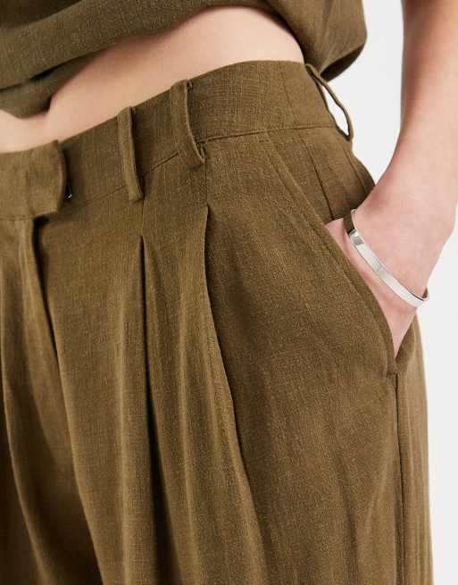 ASOS DESIGN - Elegante ruimvallende broek in kaki, 4 van 5