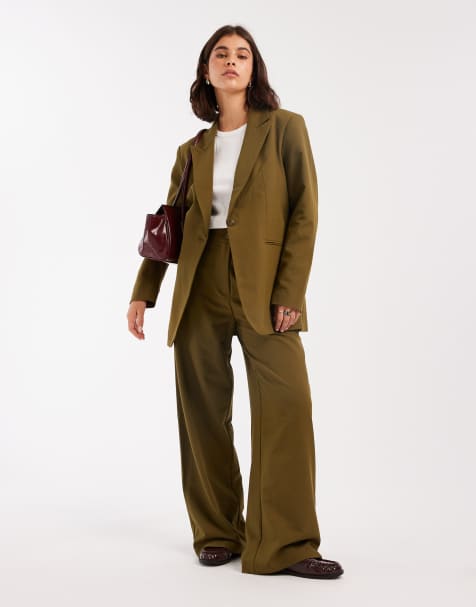 ASOS DESIGN - Elegante ruimvallende broek met rechte pijpen in kaki - view 1