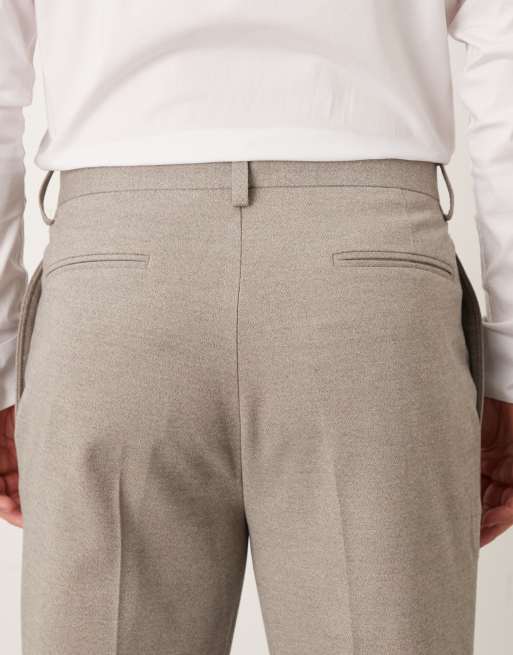 ASOS DESIGN – Elegante, schmal zulaufende Hose aus Flanell in meliertem Grau mit Bügelfalten, 5 von 5