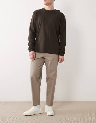 Elegante, schmal zulaufende Hose aus Paper-Touch-Funktionsmaterial in Khaki mit lockerem Schnitt-Grau Grau 48 Long