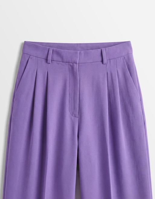 ASOS DESIGN – Elegante, schmal zulaufende Hose in Lila mit weitem Schnitt, 8 von 9