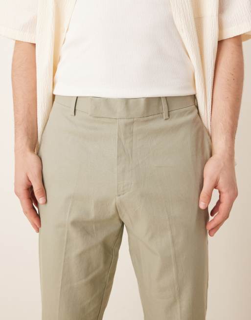 ASOS DESIGN – Elegante, schmal zulaufende Leinenmix-Hose in Salbeigrün mit Krempelsäumen, 4 von 5