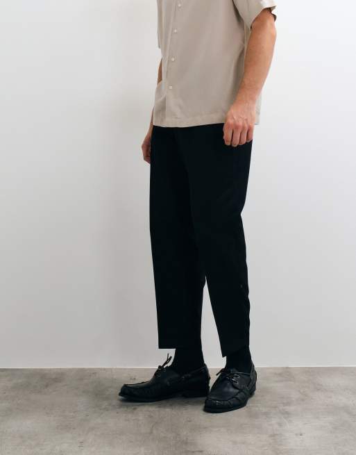 ASOS DESIGN – Elegante, schmal zulaufende Oversize-Hose in Schwarz, 5 von 5