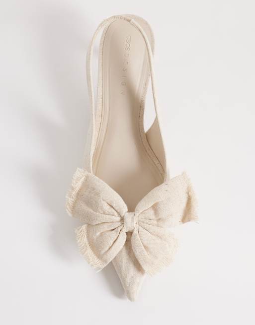 ASOS DESIGN – Elegante Slingback-Schuhe aus naturfarbenem Leinen mit Schleifendetail und Kitten-Absatz, 3 von 4