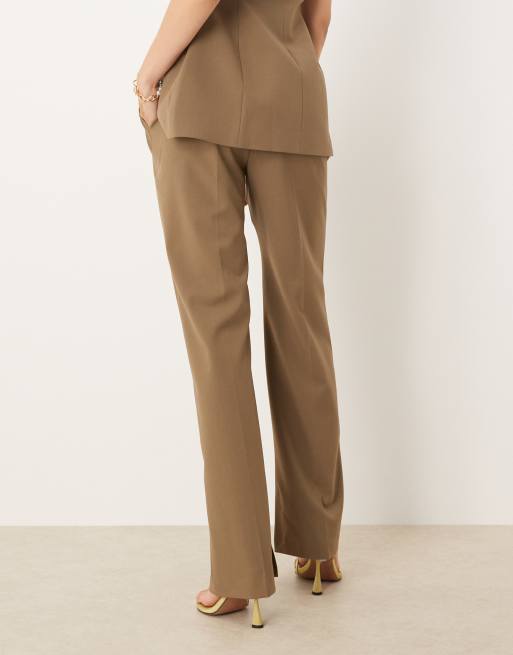 ASOS DESIGN - Elegante smalle rechte broek met split in olijfgroen, deel van co-ord set, 4 van 4