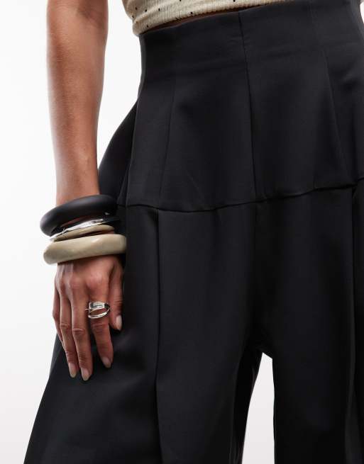 ASOS DESIGN – Elegante, taillierte Hose in Schwarz mit weitem Bein, 4 von 5