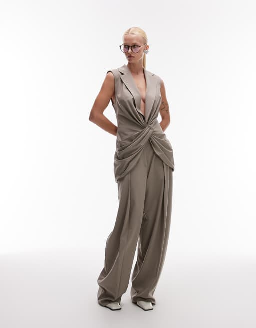 ASOS DESIGN – Elegante Weste in Neutral mit verdrehter Vorderseite und tiefem Ausschnitt, 4 von 4
