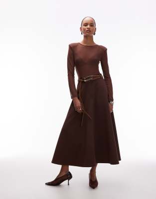 ASOS DESIGN - Eleganter, ausgestellter Maxirock in Schokobraun-Brown