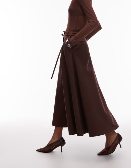 ASOS DESIGN – Eleganter, ausgestellter Maxirock in Schokobraun, 2 von 5