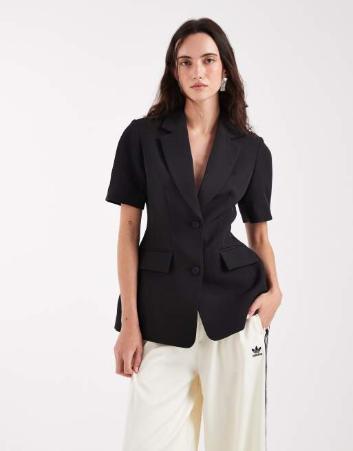 ASOS DESIGN – Eleganter Blazer in Schwarz mit geformter Hüftpartie und Puffärmeln, 2 von 4