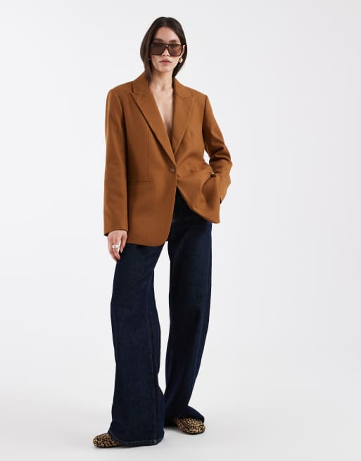 ASOS DESIGN – Eleganter, einreihiger Blazer in strukturiertem Toffeebraun, 2 von 4