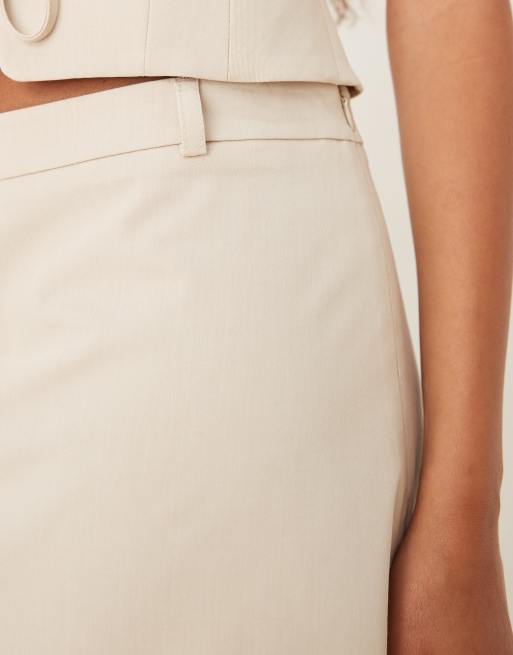 ASOS DESIGN – Eleganter, knapp geschnittener Minirock in Elfenbein, 4 von 5