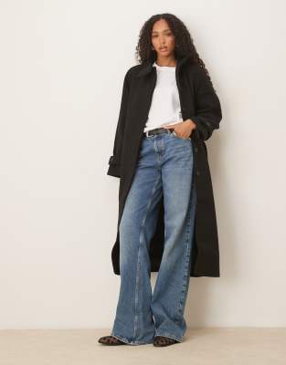 ASOS DESIGN - Eleganter Longline-Trenchcoat in Schwarz mit Trichterkragen