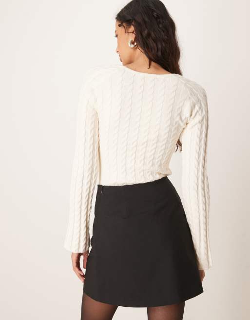 ASOS DESIGN – Eleganter Wickelrock in Schwarz mit doppeltem Gürtel und grobem Saum, 3 von 5