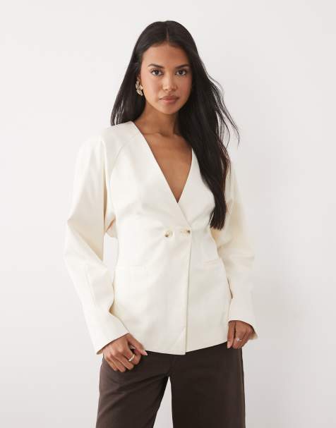 ASOS DESIGN – Eleganter, zweireihiger Blazer in Weiß mit Fledermausärmeln - view 1