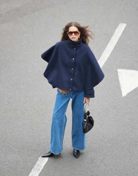ASOS DESIGN – Elegantes Cape in Marineblau - view 1