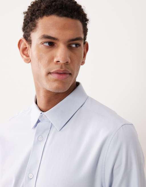 ASOS DESIGN – Elegantes, strukturiertes Hemd in Hellblau mit schmalem Schnitt und doppelten Manschetten, 3 von 5