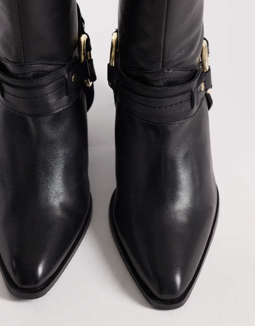 ASOS DESIGN – Elena – Svarta ankelboots med sele i cowboystil av läder, 2 av 4