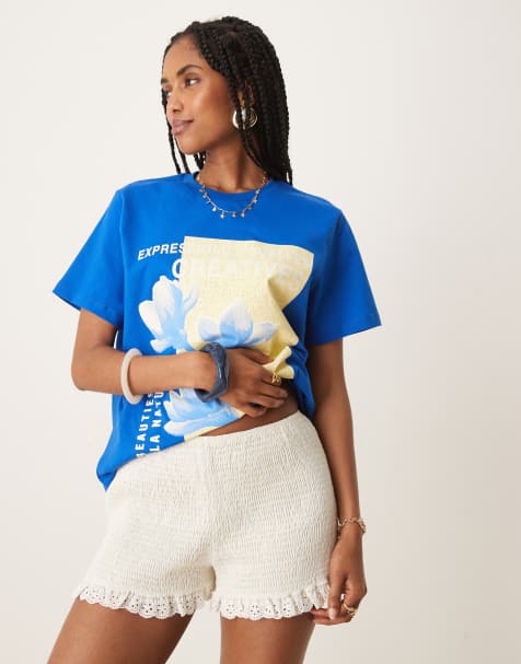 ASOS DESIGN - Elfenbensfarvede mikroshorts med rynker og blondekant - view 1