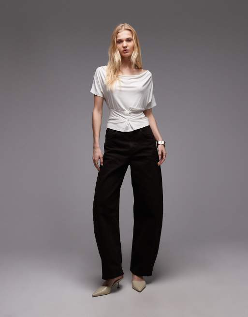 ASOS DESIGN - Elfenbensfarvet offshoulder-top med tætsiddende talje og knapdetaljer, 2 af 4