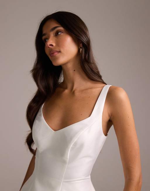 ASOS DESIGN - Elfenbensfarvet struktureret mini-brudekjole med peplum-kant, 4 af 5