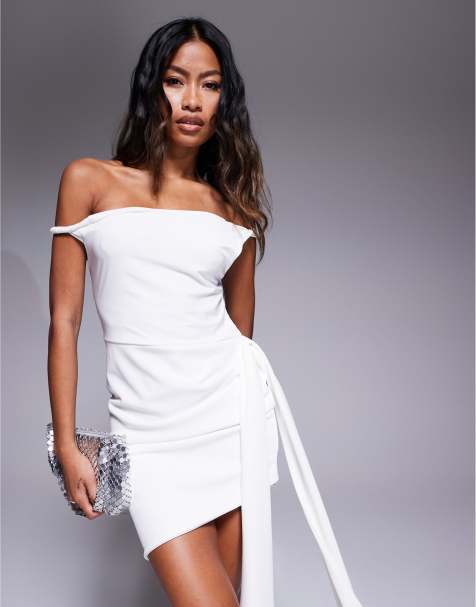 ASOS DESIGN - Elfenbenshvid minikjole med offshoulder-snit med snoning og sløjfedetalje bagpå nederdelen - view 1