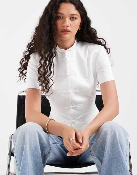 ASOS DESIGN – Elfenbensvit jacka i kraftig satin med mandarinkrage och korta ärmar - view 1