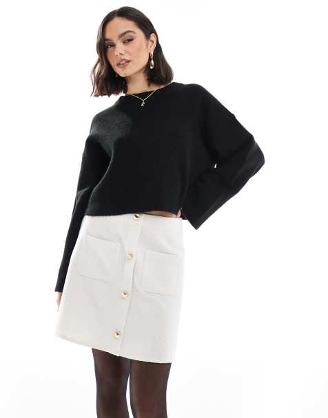 ASOS DESIGN – Elfenbensvit minikjol i bouclé med knäppning framtill - view 1