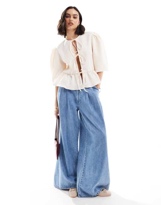 ASOS DESIGN – Elfenbensvit skjorta i peplum-modell med textur och knytning, 4 av 4