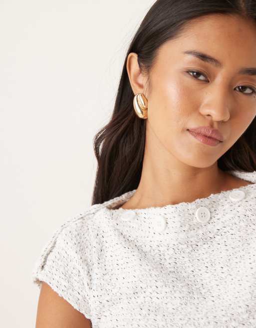 ASOS DESIGN – Elfenbensvitt linne i texturerad bouclé med båtringning och knappar, 4 av 4