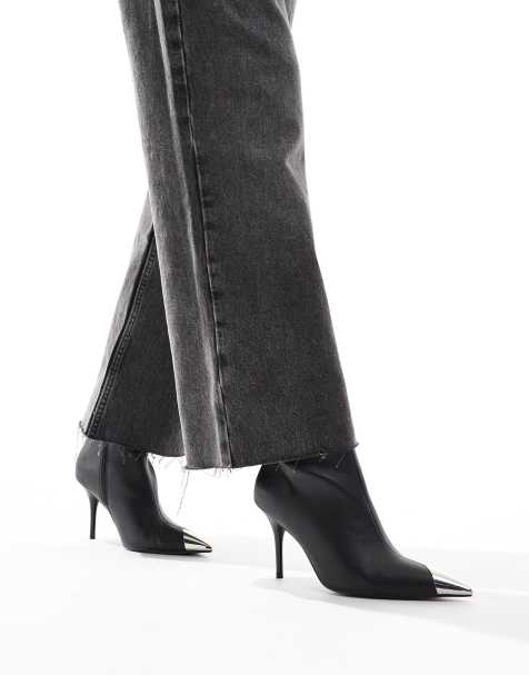 ASOS DESIGN – Ellis – Svarta boots med hög klack och tåhätta - view 1