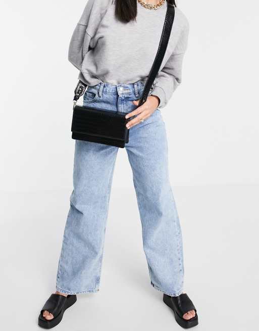 ASOS DESIGN elongated cross-body bag with detachable strap in black croc, 4 of 4