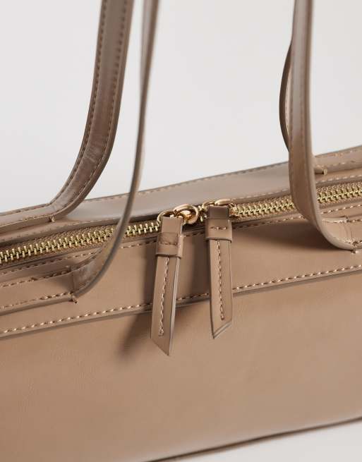 ASOS DESIGN elongated shoulder bag in mushroom, 3 of 4