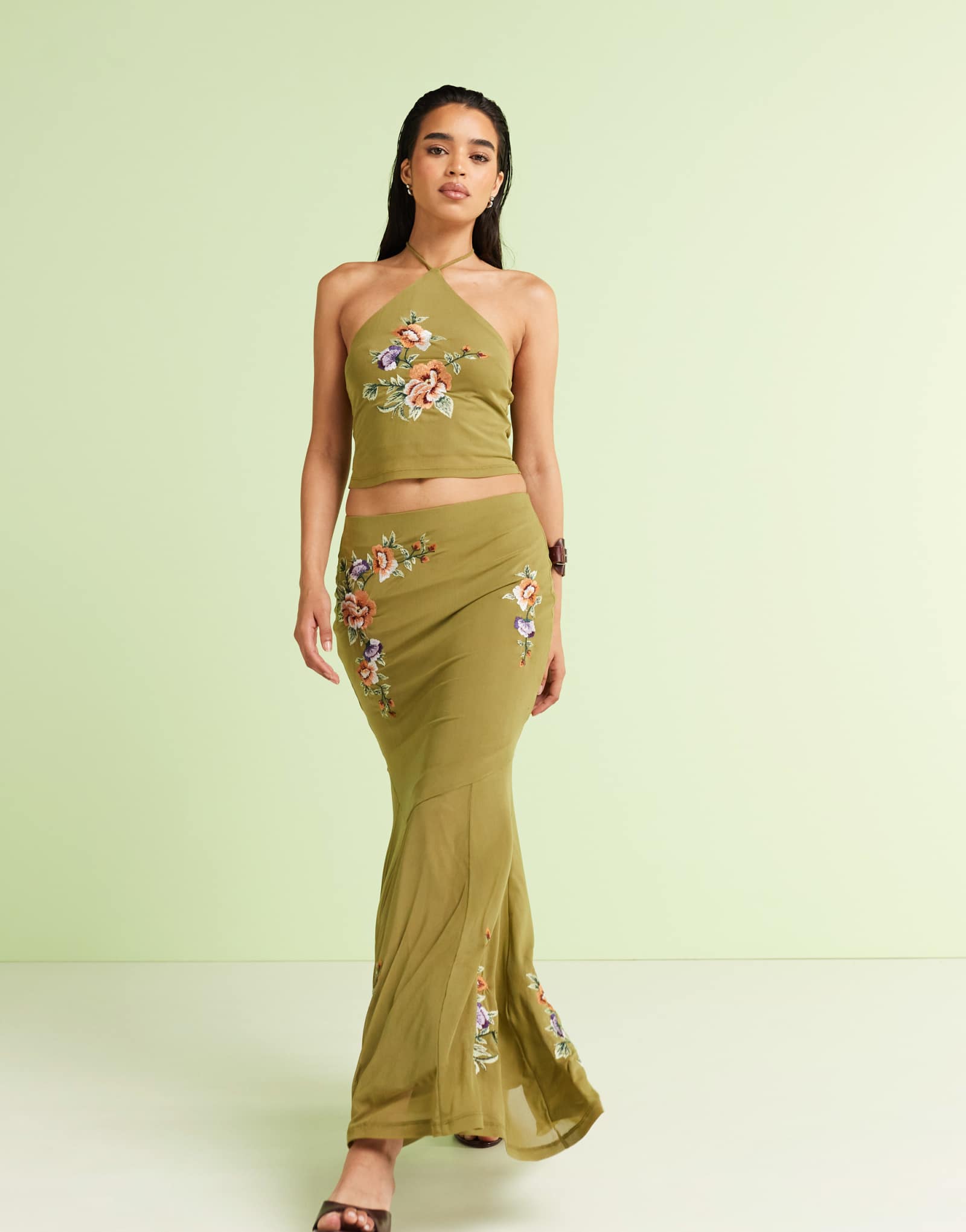 Зеленая макси-юбка с вышивкой в виде рыбьего хвоста от ASOS DESIGN - часть комплекта