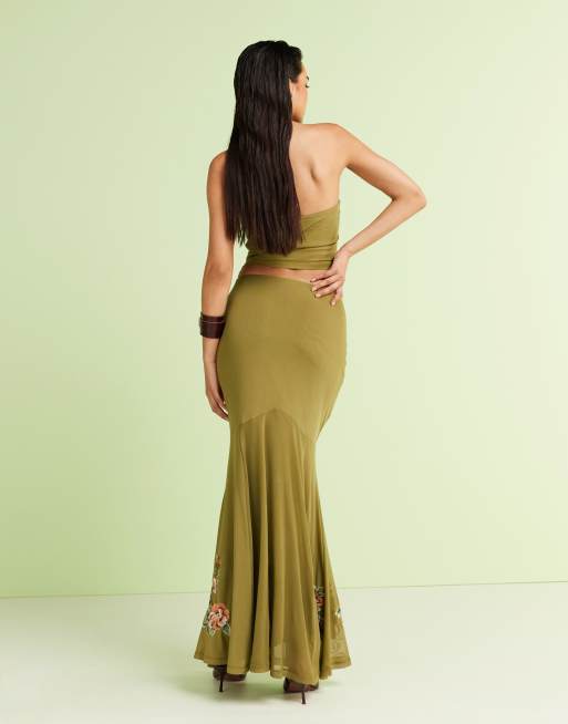 ASOS DESIGN embroidered fishtail maxi skirt in green (Part of a set), 3 of 4