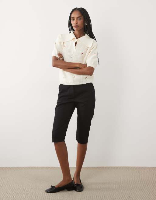 ASOS DESIGN embroidered knitted polo in cream, 2 of 4