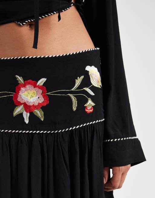 ASOS DESIGN embroidery detail co-ord mini skirt, 4 of 5