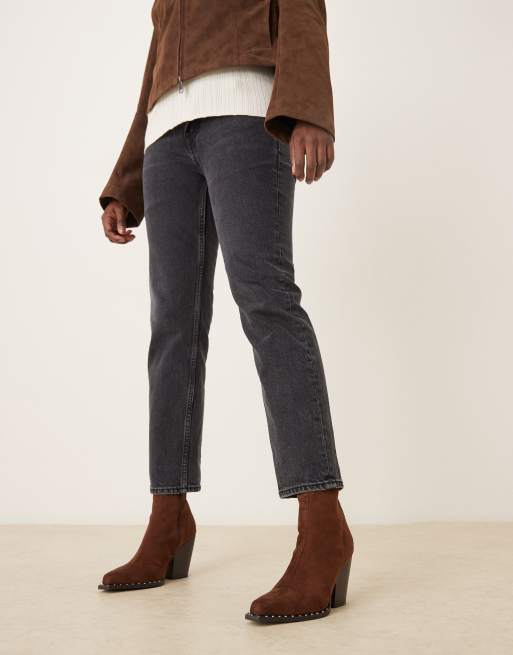 ASOS DESIGN – Emrys – Chokladbruna ankelboots i mockaimitation och cowboystil, 3 av 4