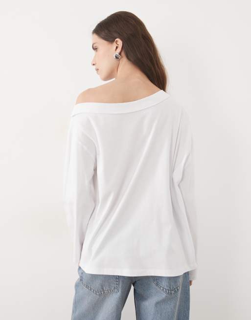 ASOS DESIGN enaxlad oversized långärmad t-shirt i vitt, 4 av 4
