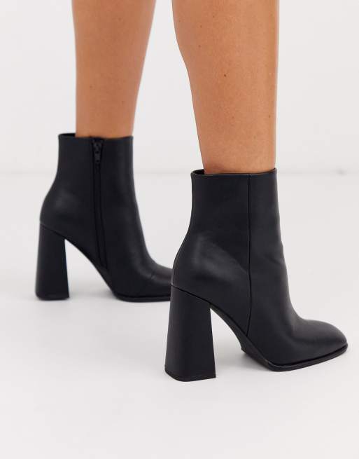 ASOS DESIGN Ending heeled ankle boots in black